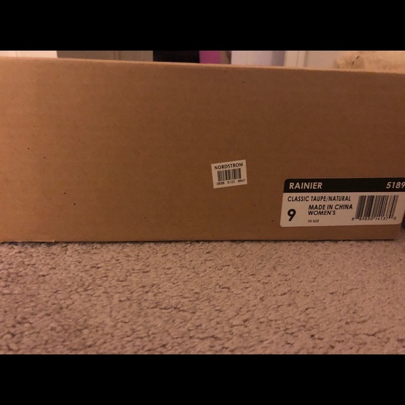 Ugg boots - Picture 3 of 4